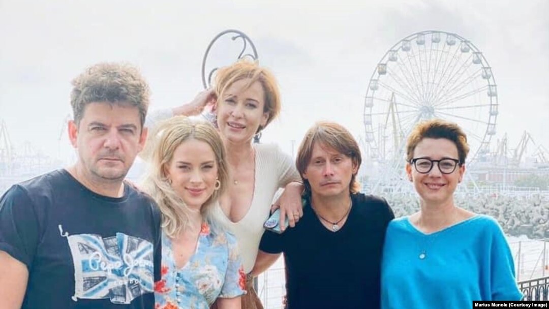 „All Inclusive"- Vlad Zamfirescu, Diana Roman, Medeea Marinescu, Marius Manole și Mirela Oprișor.