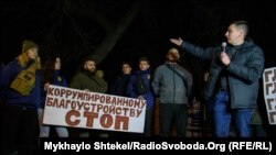 Акція відбулася між двома майбутніми ділянками, де будують просто на пляжі