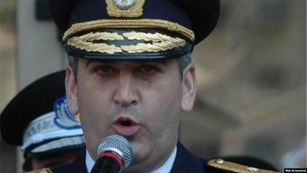 Gabriel Oprea revine în partidul care l-a lansat în politică, după 20 de ani. Se retrăsese după moartea lui Bogdan Gigină și după plagiatul recunoscut de autorități