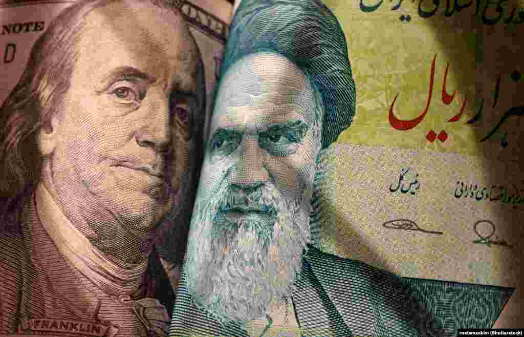 ИРАН / САД -Вашингтон го стави на црната листа буквално целиот финансиски сектор во Иран, што е уште еден дополнитеен удар за иранската економија веќе погодена од санкциите на САД. На листата се најдоа 18 ирански банки кои досега избегнуваа од повеќето санкции на САД воведени од администрацијата на Доналд Трамп, по повлекувањето на Соединетите држави од нуклеарниот договор од 2015 година меѓу Техеран и светските сили.
