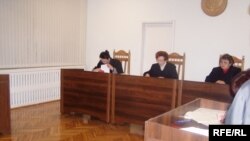 Қирғизистон Олий суди Асқаров ҳимоячилари¸ қолаверса халқаро ташкилотлар сўровини асоссиз деб топди.