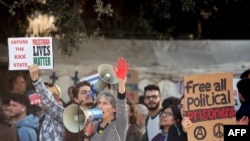 از تظاهرات اعتراضی اسرائیلی‌ها مقابل پارلمان در اعتراض به تصویب قانون جنجالی اعدام فلسطینیان برای «جرایم تروریستی مرگبار»
