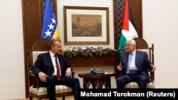Bakir Izetbegović se u Ramali u srijedu susreo sa Mahmudom Abasom. Zapadna Obala 29. avgust 2018.