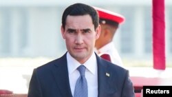  Serdar Berdimuhamedow. Arhiw suraty