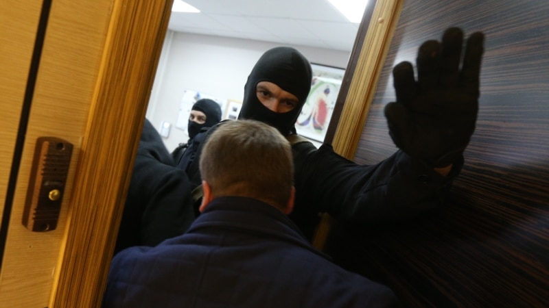 В штабах оппозиционера Алексея Навального по всей России проходят обыски