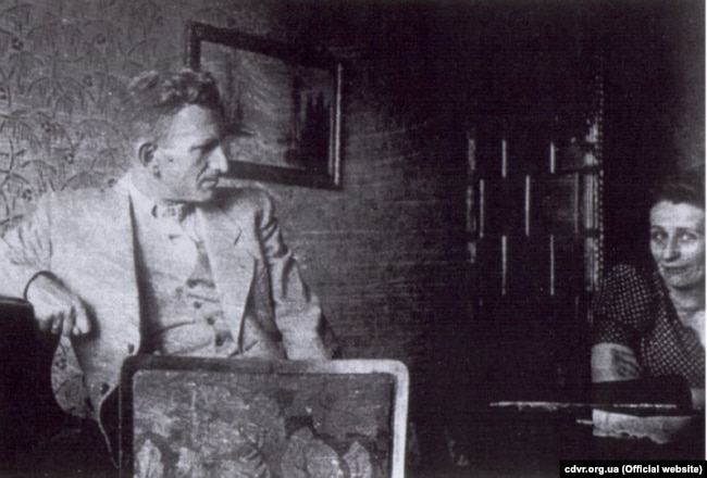 Головний командир УПА Роман Шухевич із сестрою Наталією, 1938 рік