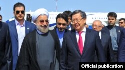Встреча президента Ирана в международном аэропорту "Манас"