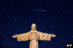 Hezreti Isanyň heýkeli