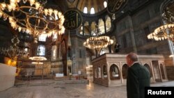 Președintele Turciei Recep Tayyip Erdoğan la Hagia Sophia sai Ayasofya-i Kebir Camii