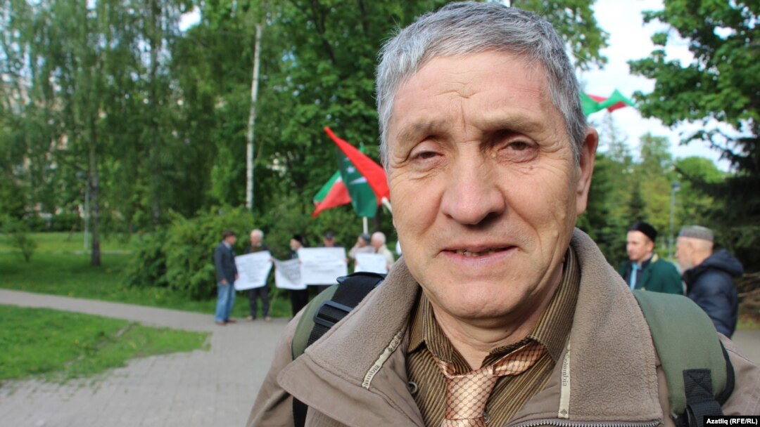 Veteran Tatar activist Zinnur Agliullin (file photo)