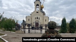 Раніше міська військова адміністрація заявила, що російська армія вдарила по храму в Костянтинівці