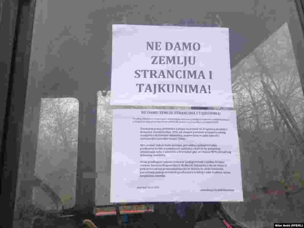 Serbia - Centa - Serbian farmers from region Vojvodina protesting against new law - November 25th 2015