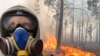 Доброволец, помагащ в гасенето на пожара до Чернобил
