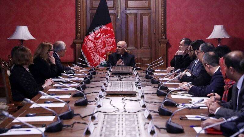 Afganistani dërgon 250 delegatë në takim me talibanët
