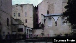 Ostaci sinagoge Zlatna ruža, Lviv, arhivska fotografija