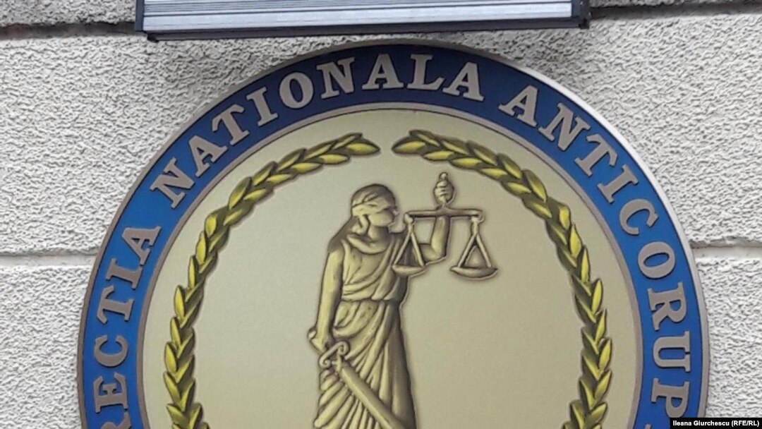 Procurorii DNA au retinut un polițist judiciar care a cerut o mită de 1,1 milioane de euro