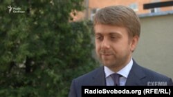 Суддя-спікер Окружного адмінсуду Києва Богдан Санін пояснив відсутність багатьох суддів 17 квітня лікарняними і кваліфоцінюванням