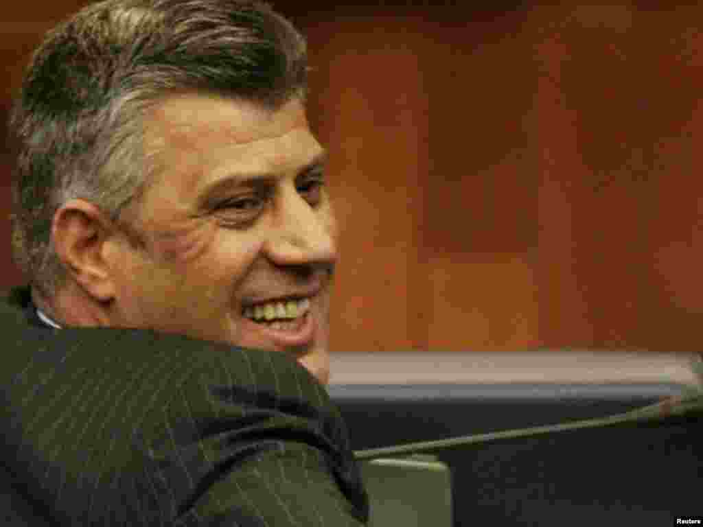 Kosovo - Hashim Thaci neposredno nakon ponovnog izbora za premijera, Priština, 22.02.2011. Foto: Reuters Hazir Reka 