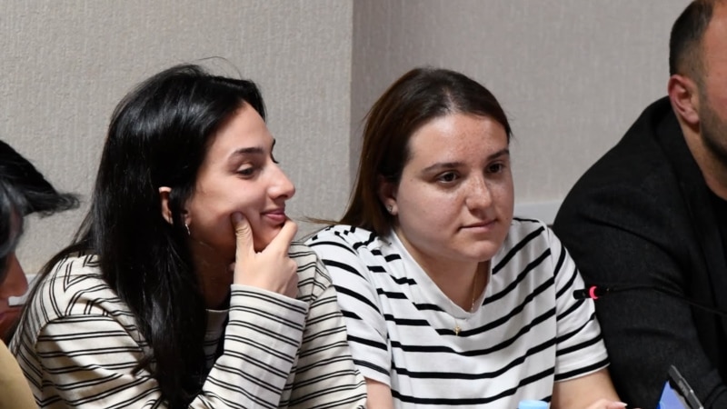 „კოალიცია ცვლილებისთვის“ პრესსამსახურის თანამშრომლები 4-4 ათასი ლარით დააჯარიმეს - „მონის“ დაძახების მტკიცებულება არ არსებობს