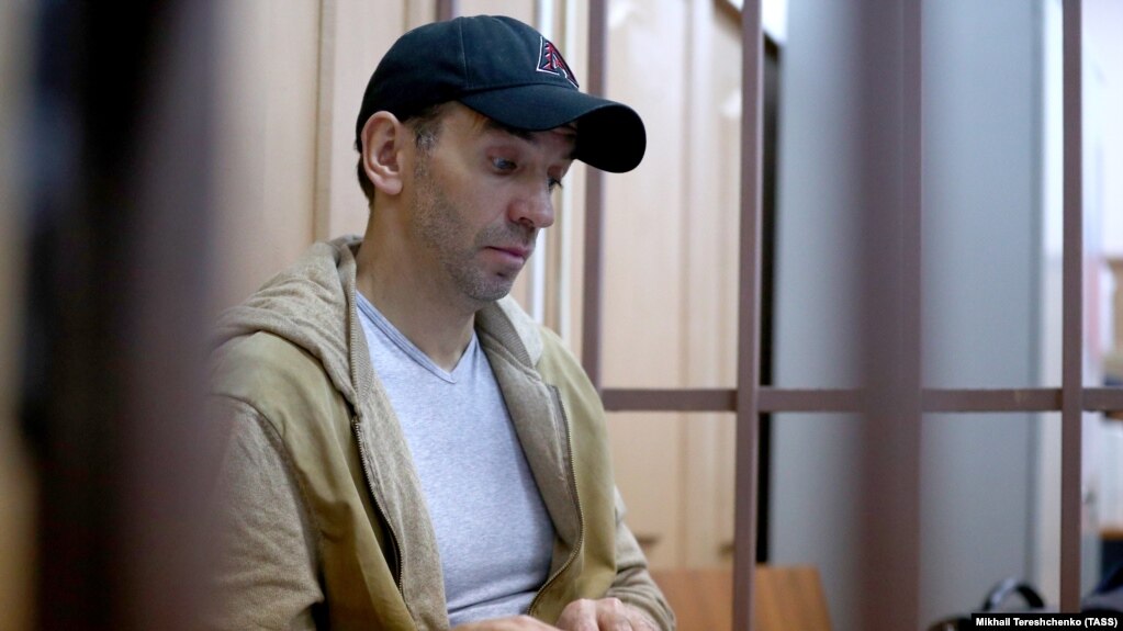 Михаил Абызов в судебной клетке. 27 марта 2019 года