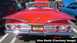 Парад старых автомобилей