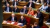 Венгрия парламенти добуш берүү учурунда. Будапешт, 20-май 2025-жыл