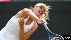 Maria Sharapova në turneun Wimbledon në qershor të vitit 2014