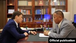 Фото отдела информационного обеспечения аппарата правительства КР, 1 сентября 2017 года.