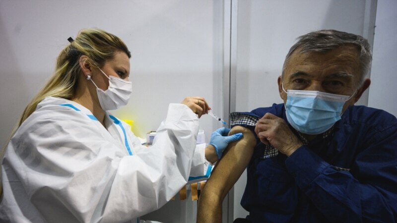 Srbija razmatra opciju davanje treće doze Sinopharm vakcine