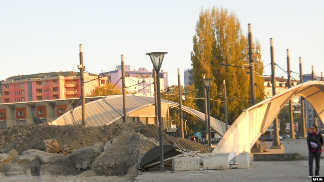 A Serb barricade near the main bridge in Mitrovica. 