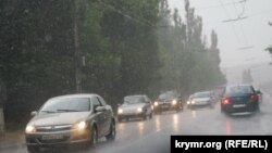 Системи захисту ЛЕП спрацювали через ускладнення погодних умов