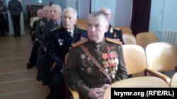 Собрание ветеранов, вручение медали в честь сталинского юбилея