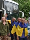 307 українців повернулися додому з полону під час другого етапу обміну у форматі «1000 на 1000»
