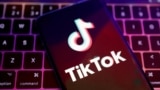 Rețeaua socială TikTok, cu 8,9 milioane de utilizatori în România, a devenit platforma principală pentru candidații la alegerile din 2024. Experții atrag atenția că modul în care e folosită platforma nu e deloc transparent.