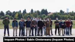 Aeronava C-130 Hercules a aterizat în jurul orei 13:00 pe pământ românesc, la Baza Aeriană 90