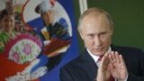 Россия. Владимир Путин на встрече с гимназистами во Владивостоке 1 сентября 2016 г. 