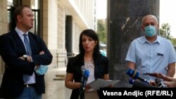 Vladimir Todorić, Marinika Tepić i Rade Panić ispred tužilaštva u Beogradu, 23. jul