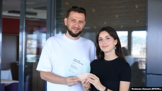Ibrahim Berisha dhe Erza Elezaj.