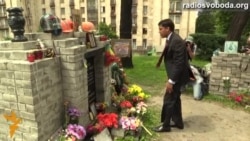 Керівник USAID Раджив Шах вшанував Небесну Сотню