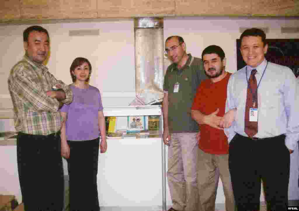 Babadjanov, Studio, RFE/RL headquarters, 2003