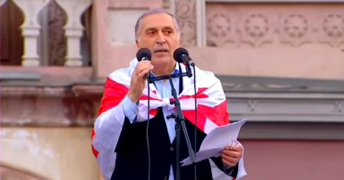ადვოკატი: “არ ვიცით ოფიციალურად რას ედავებიან პაატა ბურჭულაძეს”