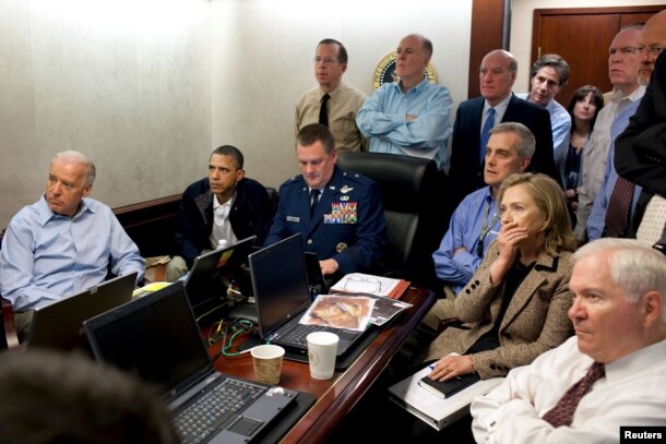 Обама та інші члени президентської адміністрації стежать за операцією з ліквідації бін Ладена
