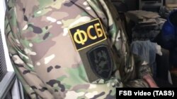 Перед тим в одному з районів Єкатеринбурга і приміському окрузі був запроваджений режим контртерористичної операції