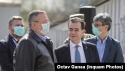 Premierul român Ludovic Orban și membri ai cabinerului, aprilie 2020
