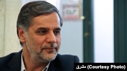 حسین نقوی حسینی، سخنگوی کمیسیون امنیت ملی مجلس می‌گوید: دو تابعیتی‌ها، مود توجه جدی سرویس‌های اطلاعاتی دشمن هستند