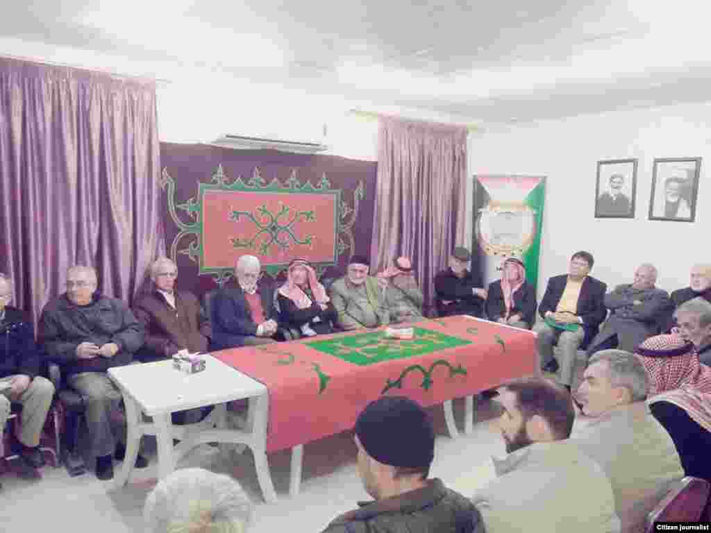 Урдун - Нохчийн баккхийн нах гулбелла Сувейла-гIалин да харжа. Сурт даьйккхина Буьйтро МахIира, Дечкен-бутт, 2015.