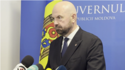 Vicepremierul Vladimir Bolea, vorbind jurnaliștilor după ședința de guvern din 12 august 2026