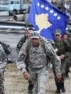Në Kosovë, Shtetet e Bashkuara kanë aktualisht rreth 590 ushtarë të dislokuar në kuadër të KFOR-it. 
