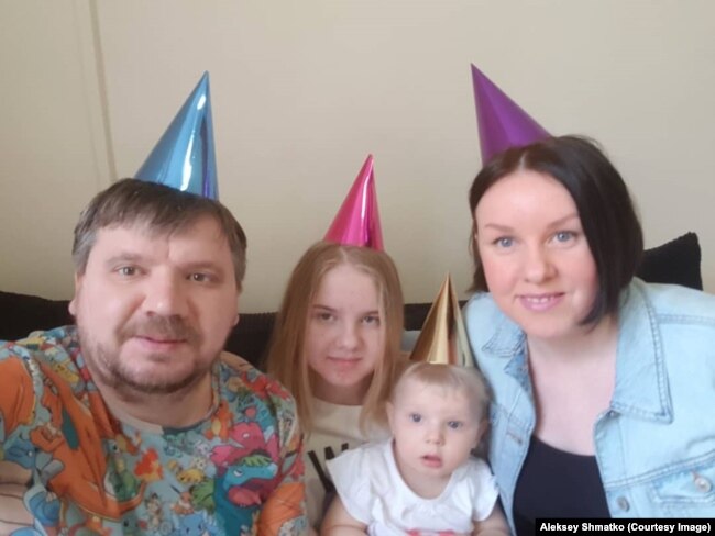 Алексей Шматко с семьей