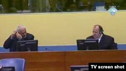 Mićo Stanišić i Stojan Župljanin u sudnici Haškog tribunala